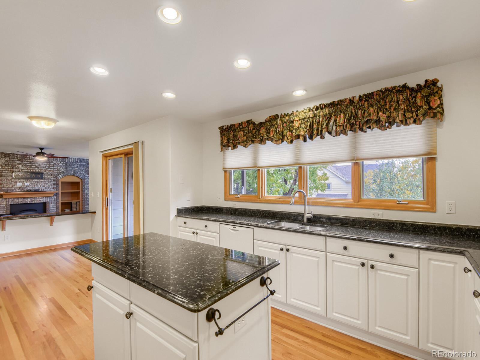 MLS Image #8 for 10117  stephen place,highlands ranch, Colorado