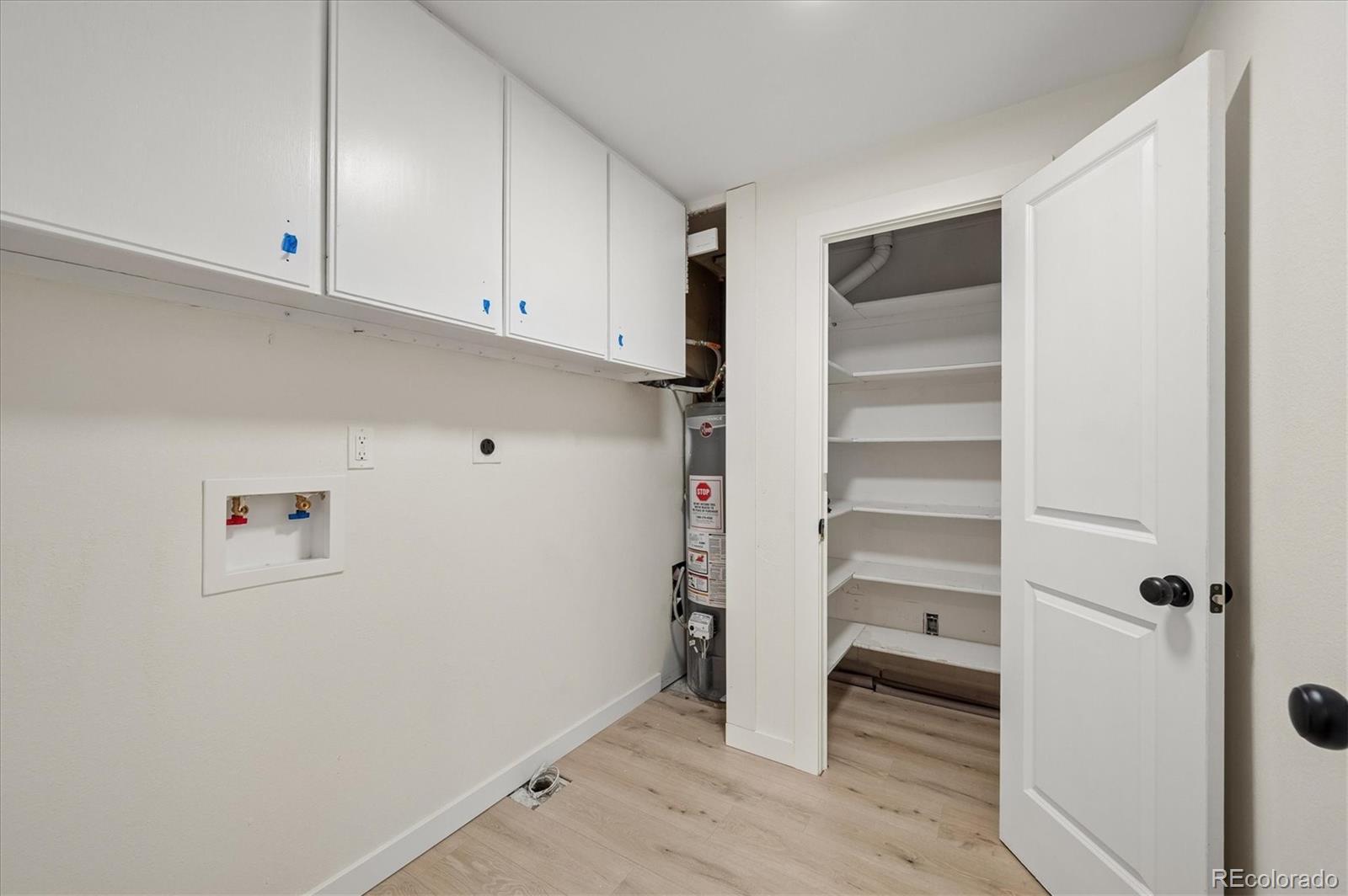 MLS Image #10 for 2793 s knox court,denver, Colorado