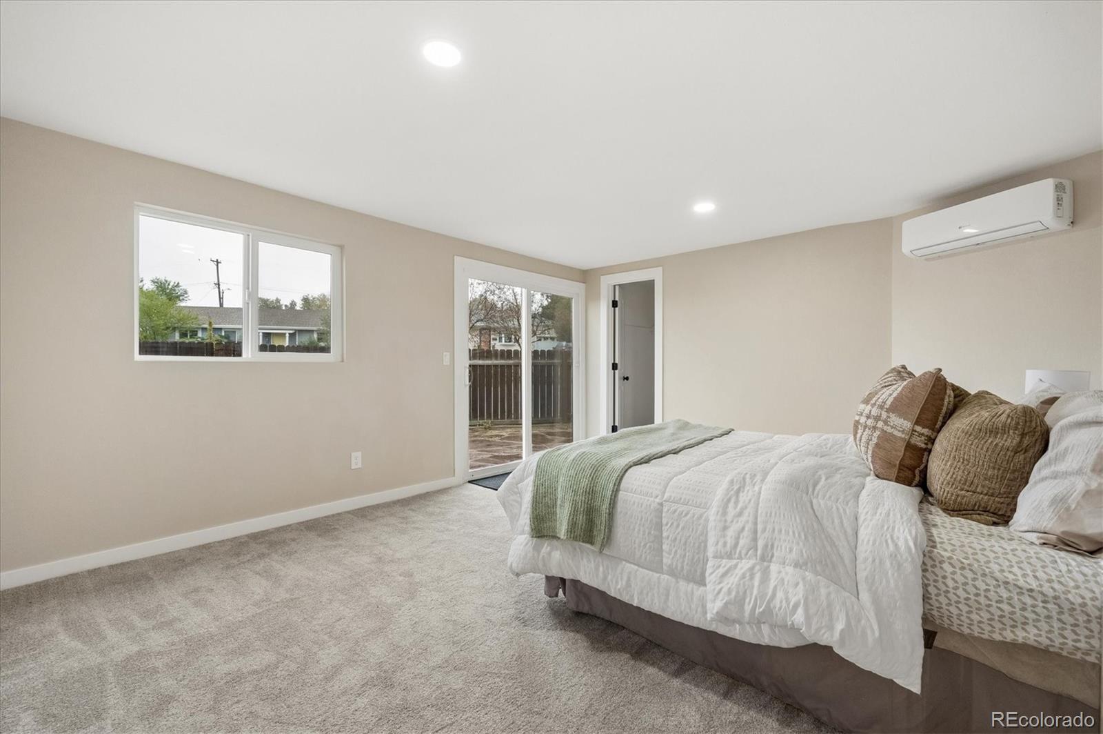 MLS Image #11 for 2793 s knox court,denver, Colorado