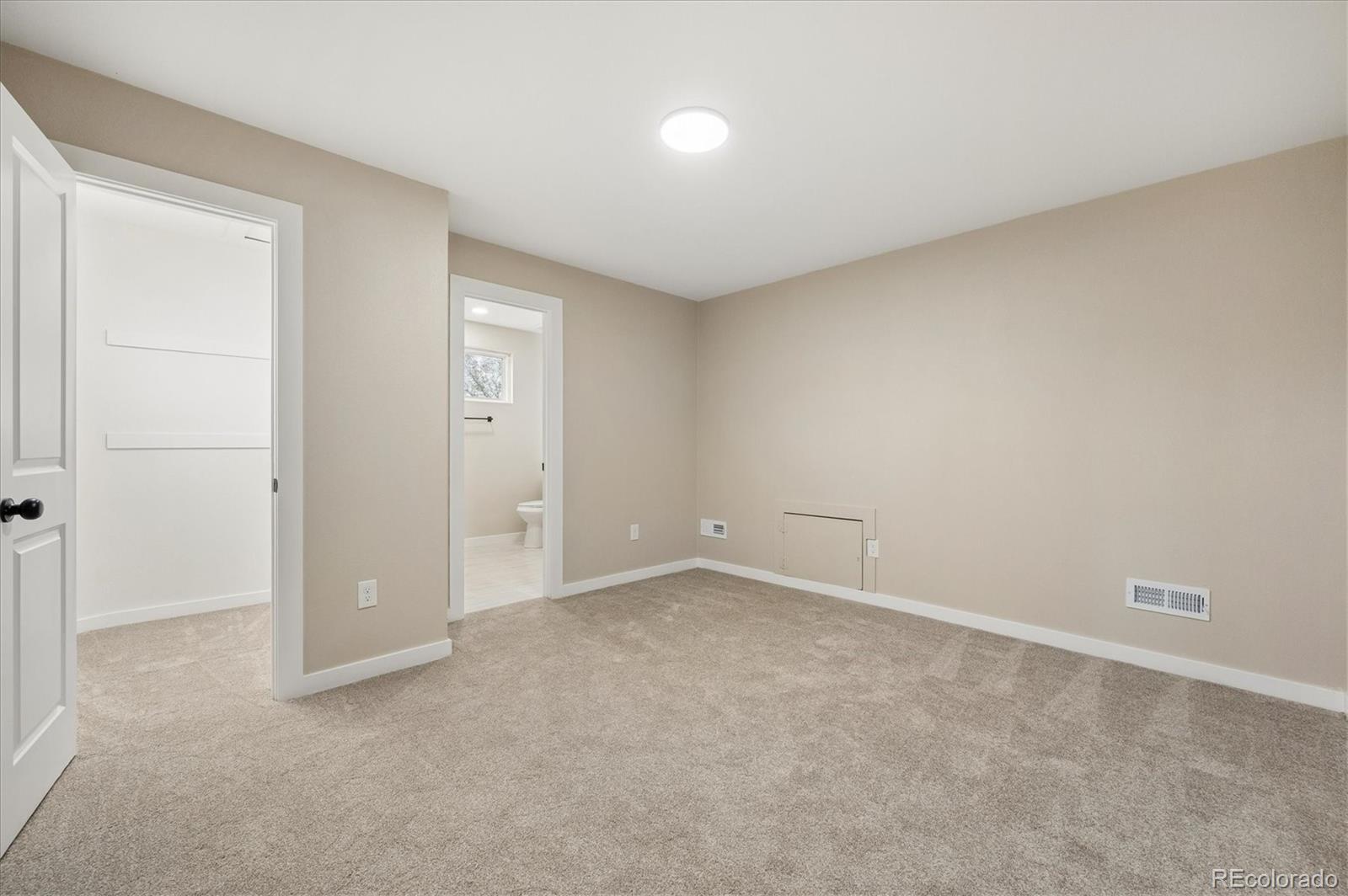 MLS Image #16 for 2793 s knox court,denver, Colorado