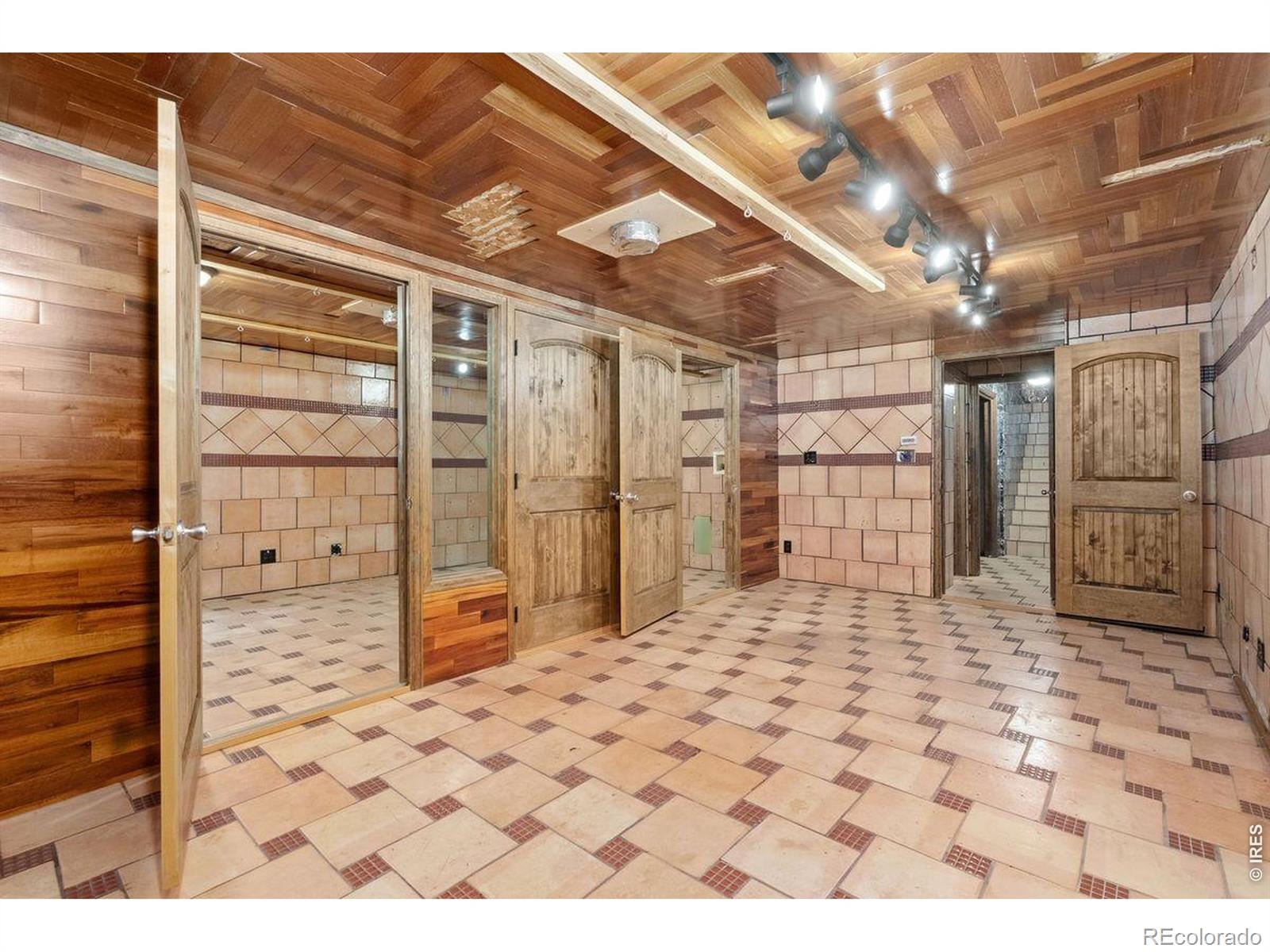 MLS Image #28 for 949  chippewa court,fort collins, Colorado