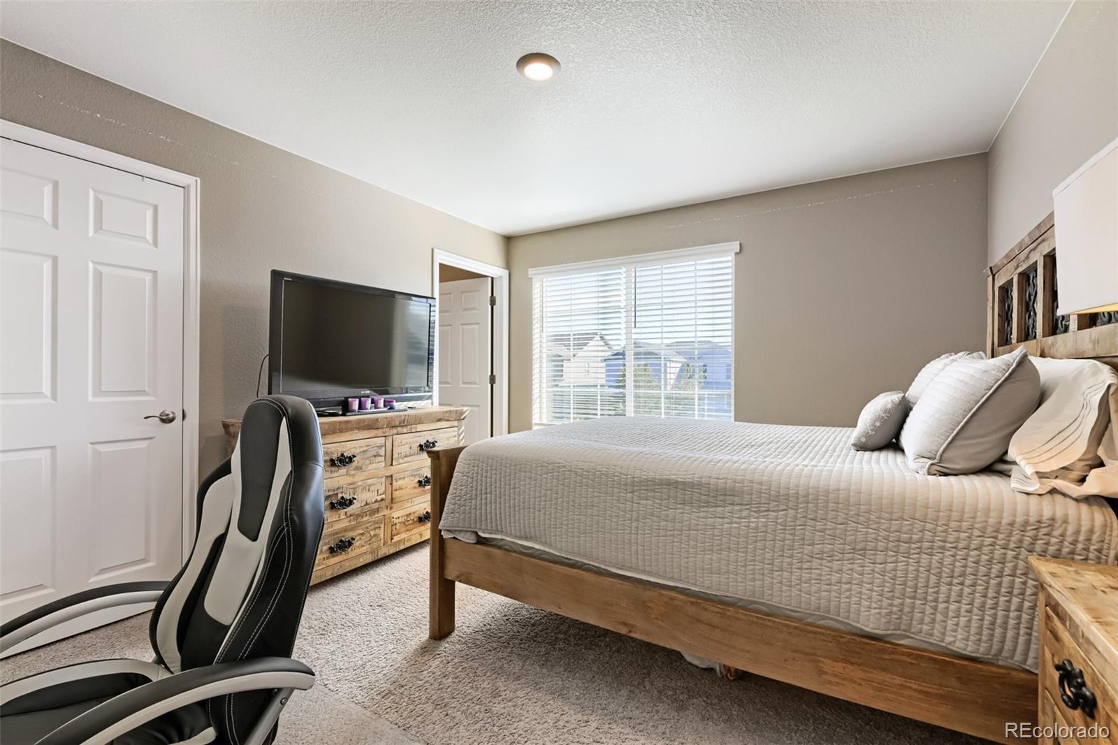 MLS Image #20 for 19969 e 61st drive,aurora, Colorado