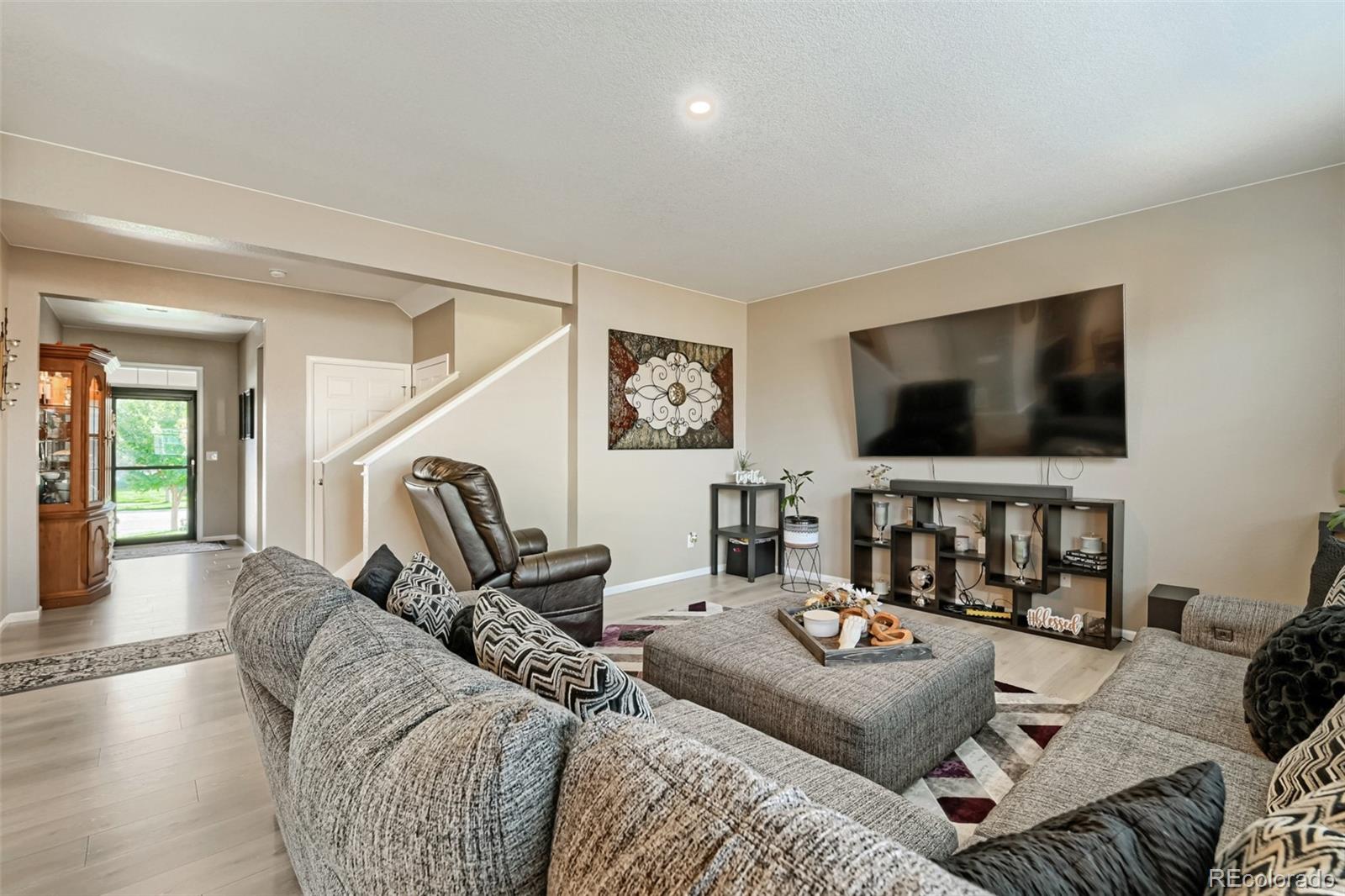 MLS Image #3 for 19969 e 61st drive,aurora, Colorado