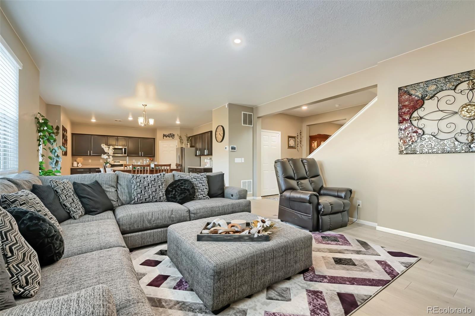 MLS Image #5 for 19969 e 61st drive,aurora, Colorado