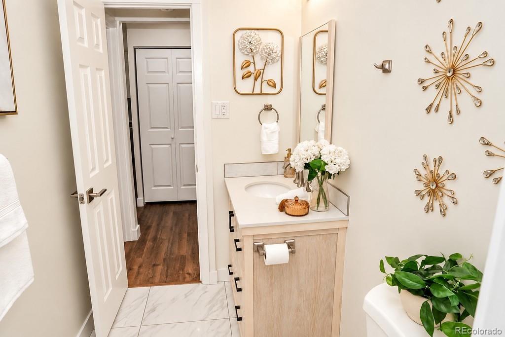 MLS Image #9 for 605 s clinton street 7b,denver, Colorado