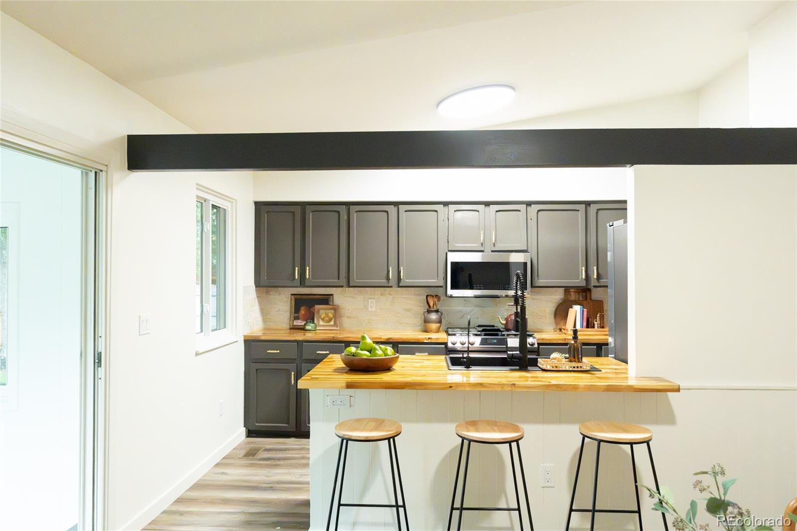 MLS Image #11 for 12094 e louisiana avenue,aurora, Colorado