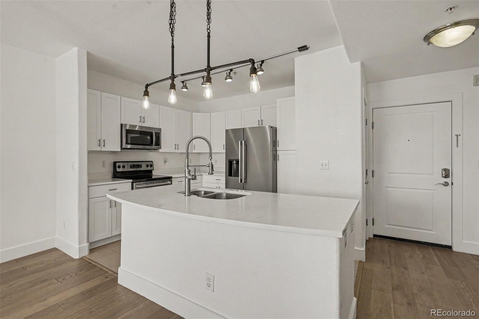 MLS Image #4 for 9079 e panorama circle 221,englewood, Colorado