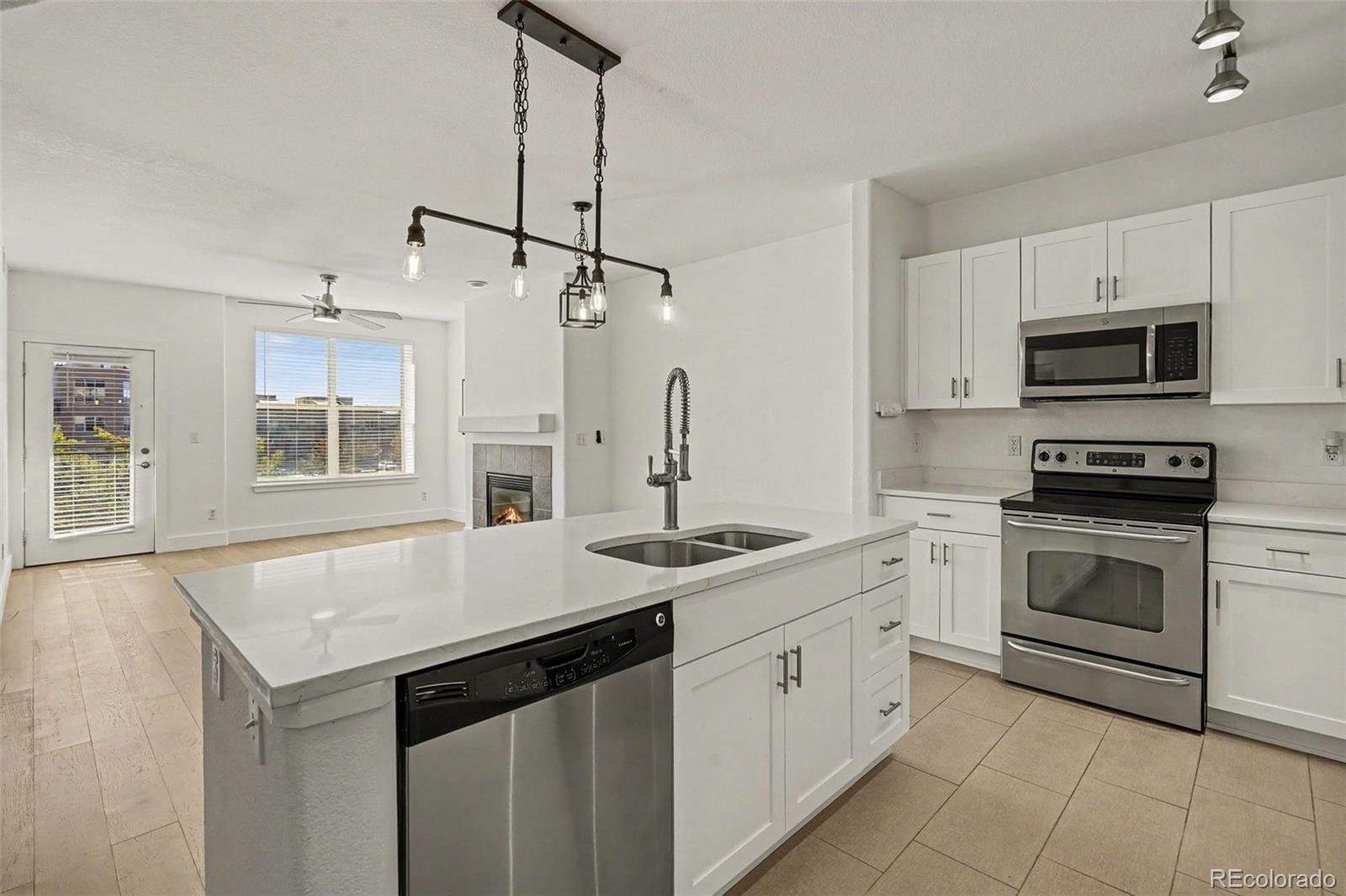 MLS Image #5 for 9079 e panorama circle 221,englewood, Colorado