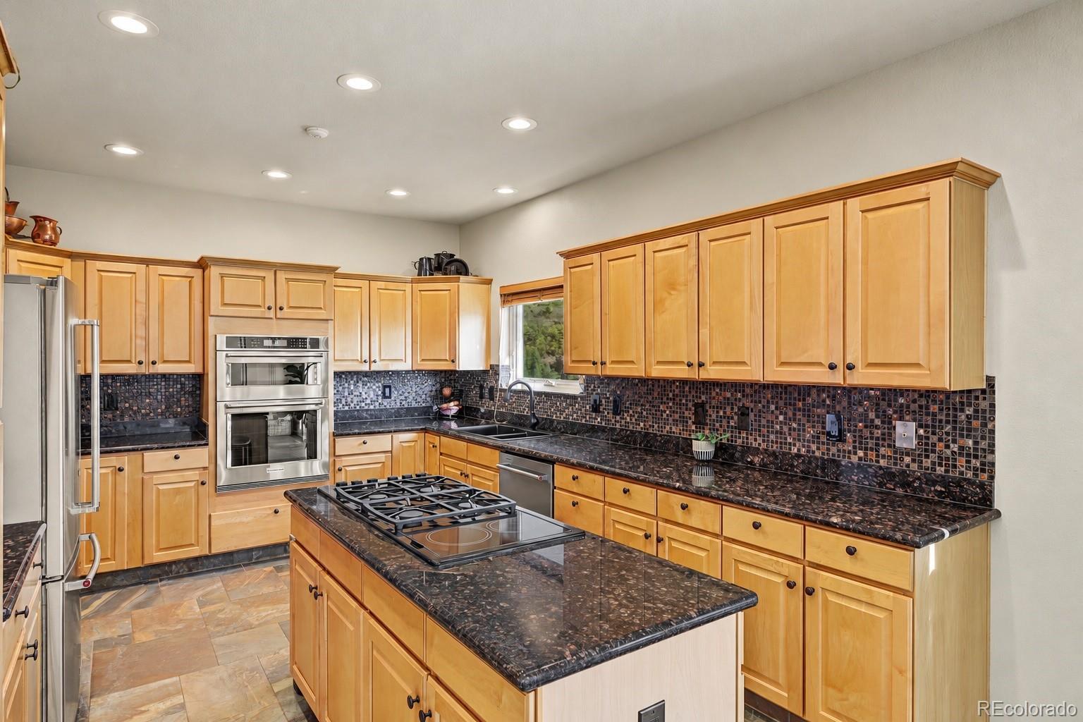 MLS Image #13 for 3530  twisted oak circle,colorado springs, Colorado
