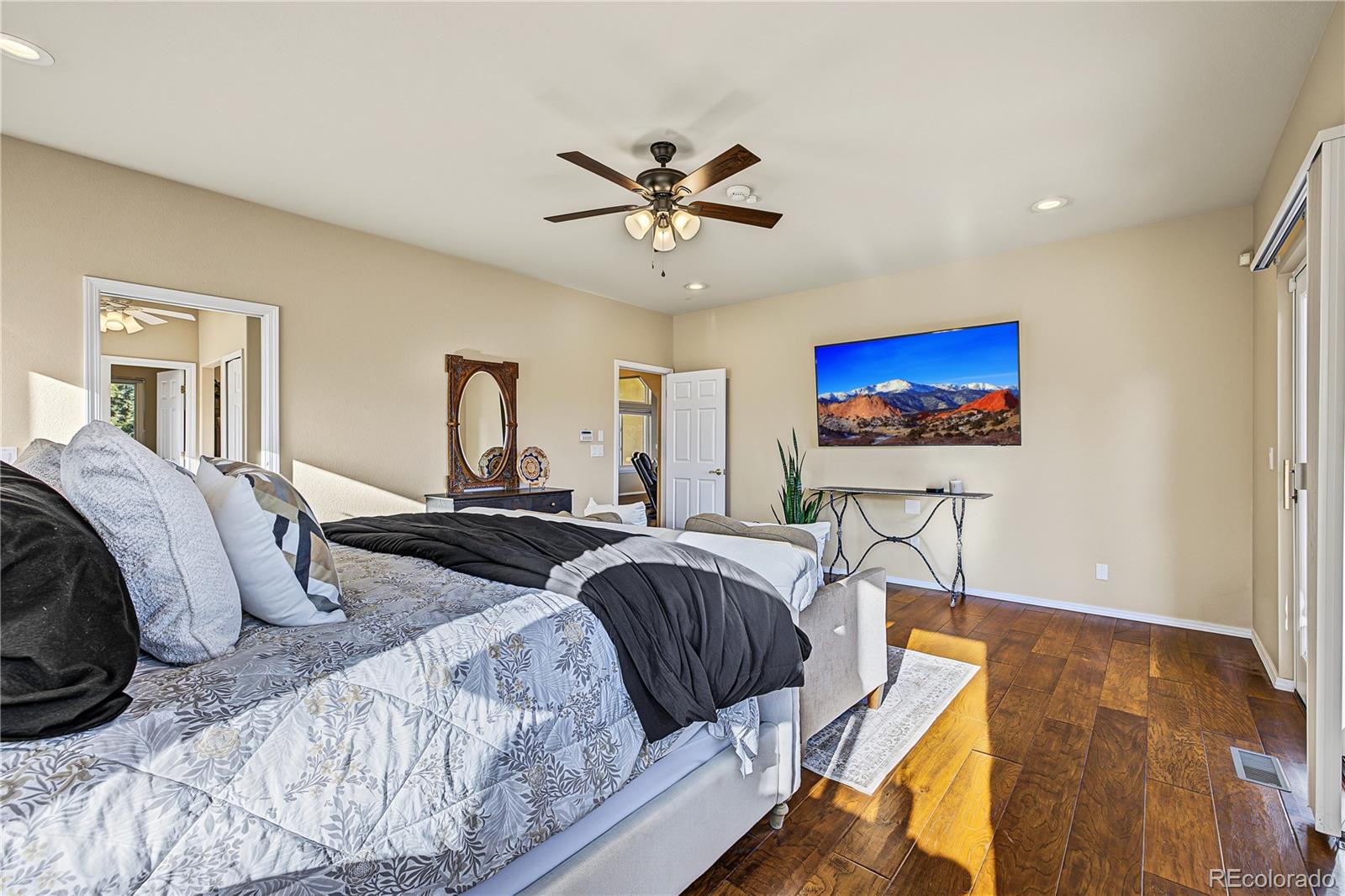MLS Image #16 for 3530  twisted oak circle,colorado springs, Colorado