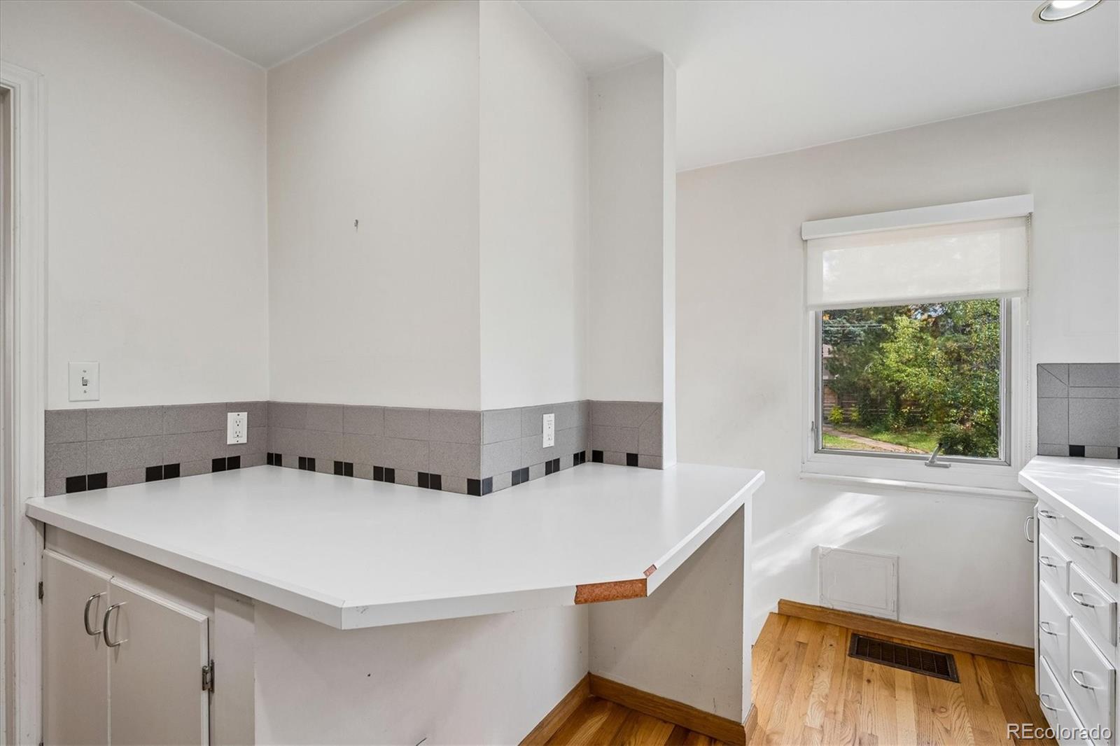 MLS Image #15 for 2040 s adams street,denver, Colorado