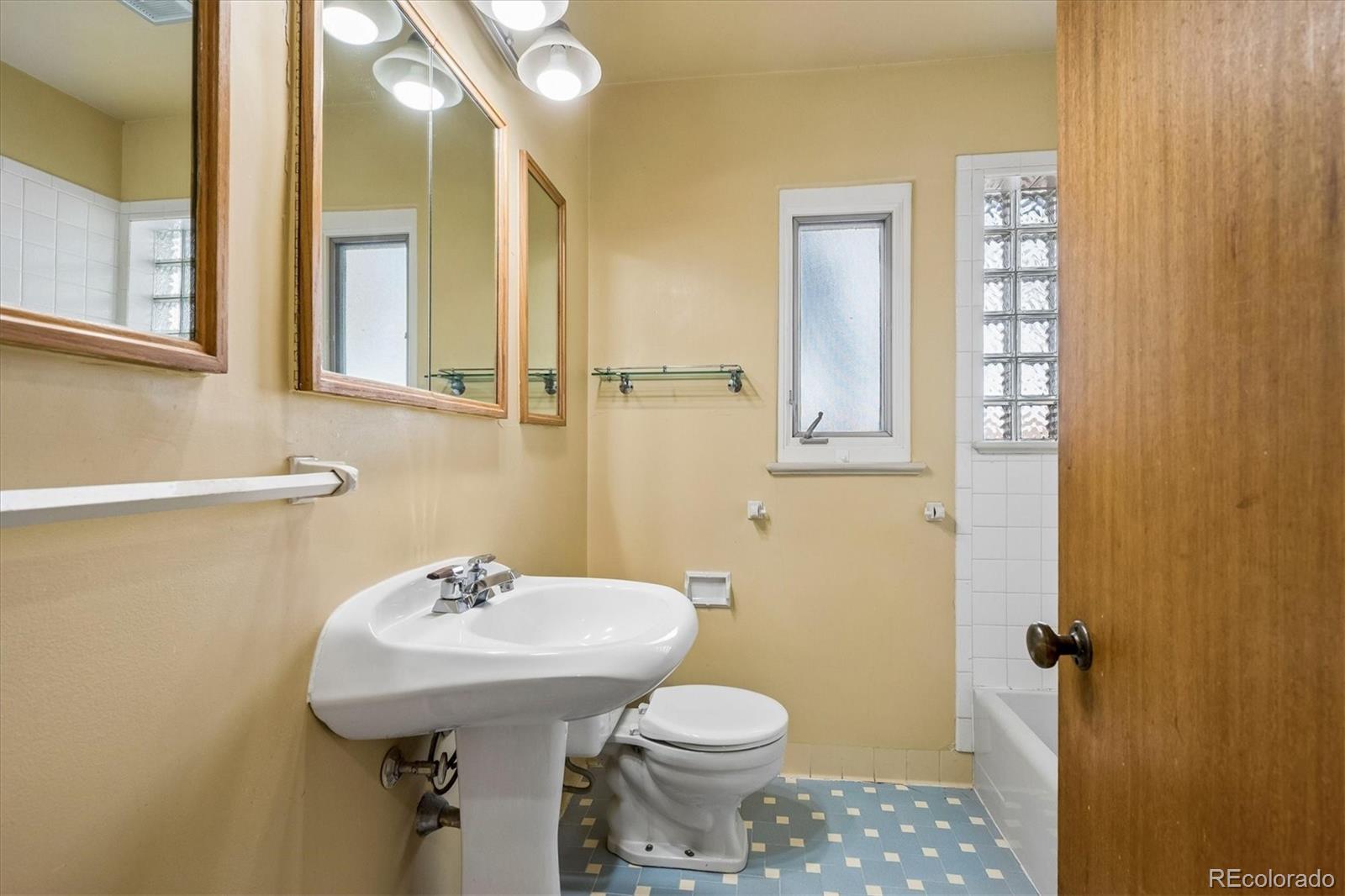 MLS Image #18 for 2040 s adams street,denver, Colorado