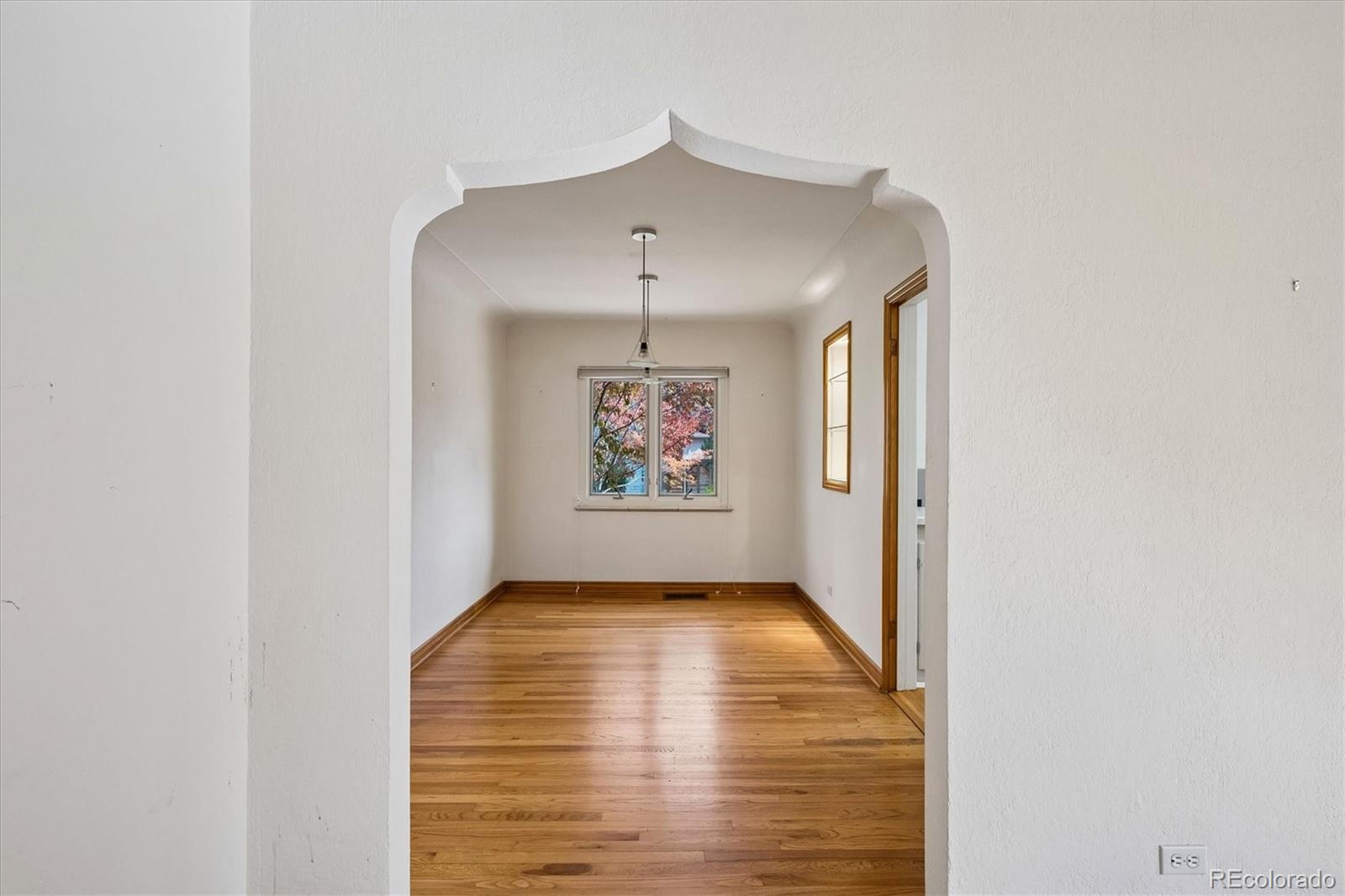 MLS Image #9 for 2040 s adams street,denver, Colorado