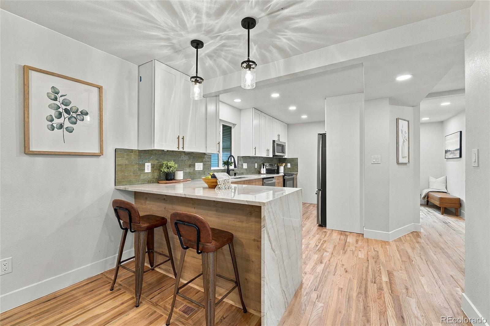 MLS Image #11 for 275 s ivy street,denver, Colorado