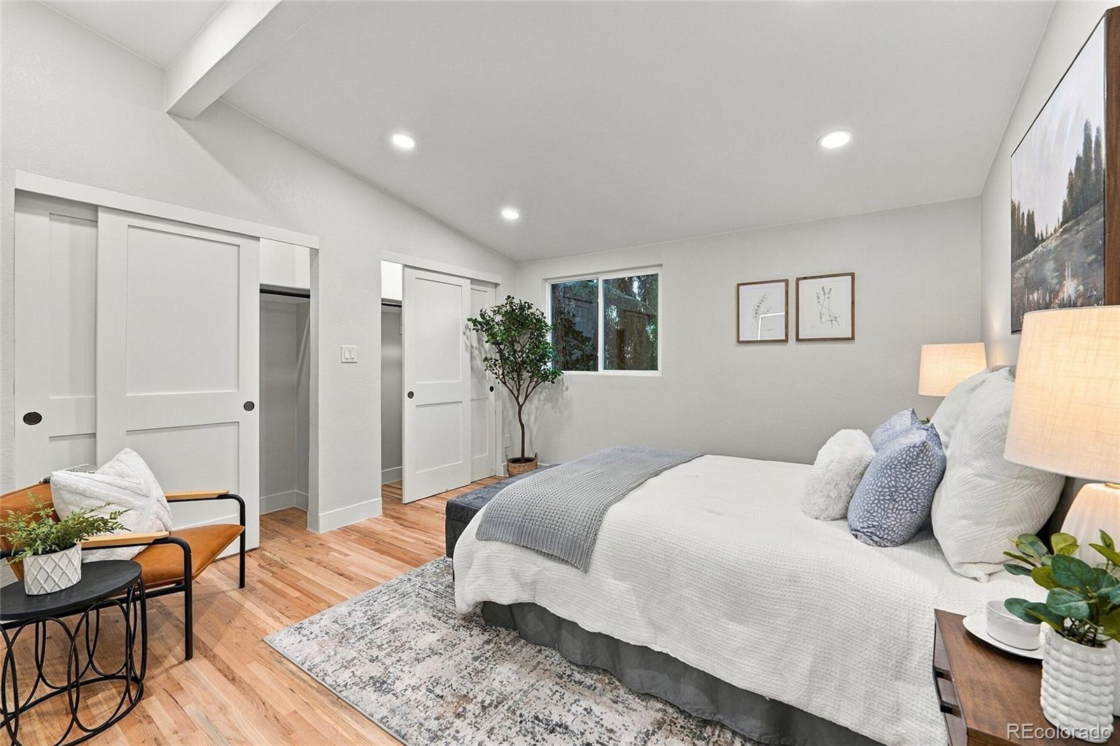 MLS Image #18 for 275 s ivy street,denver, Colorado