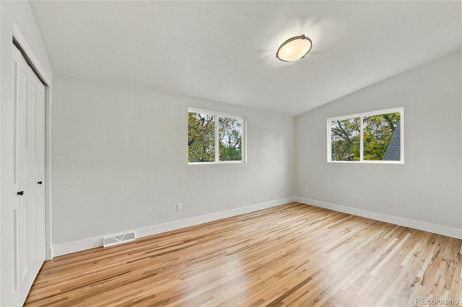 MLS Image #20 for 275 s ivy street,denver, Colorado