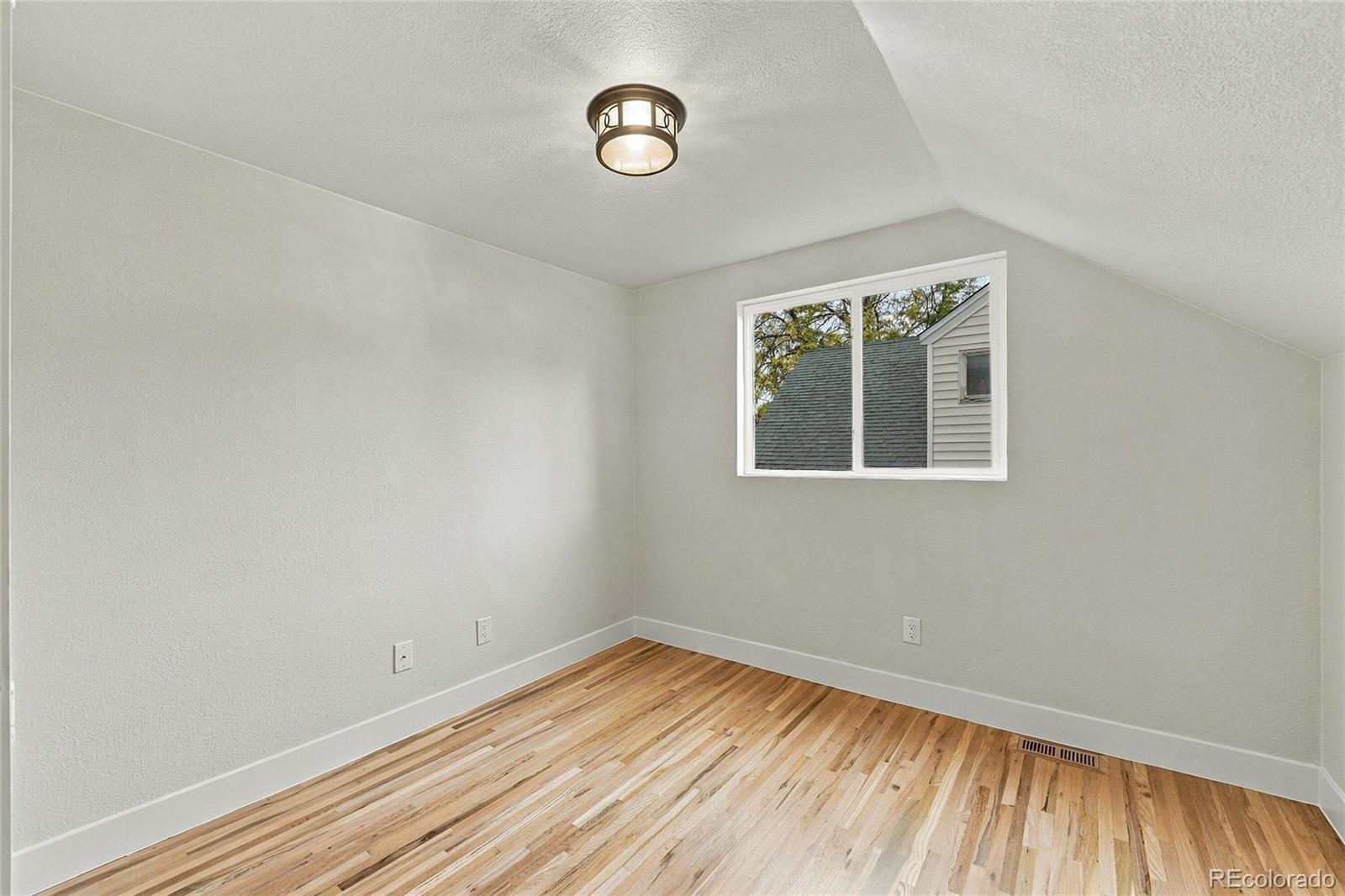 MLS Image #21 for 275 s ivy street,denver, Colorado