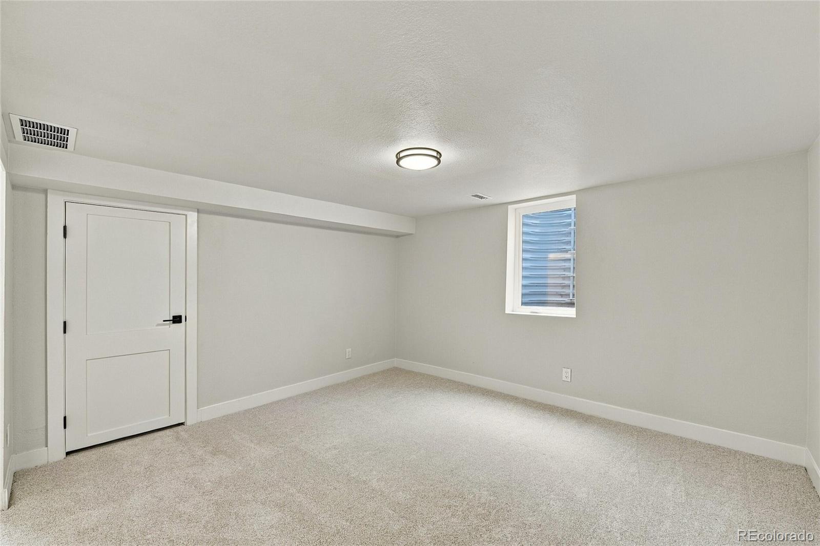 MLS Image #25 for 275 s ivy street,denver, Colorado