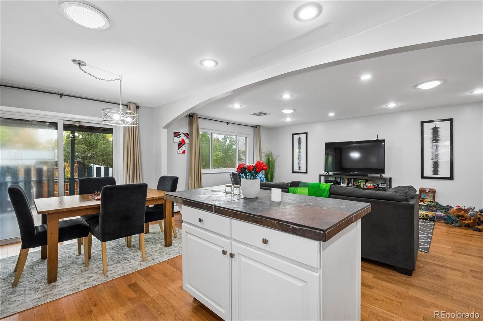 MLS Image #12 for 6241 w arbor avenue,littleton, Colorado