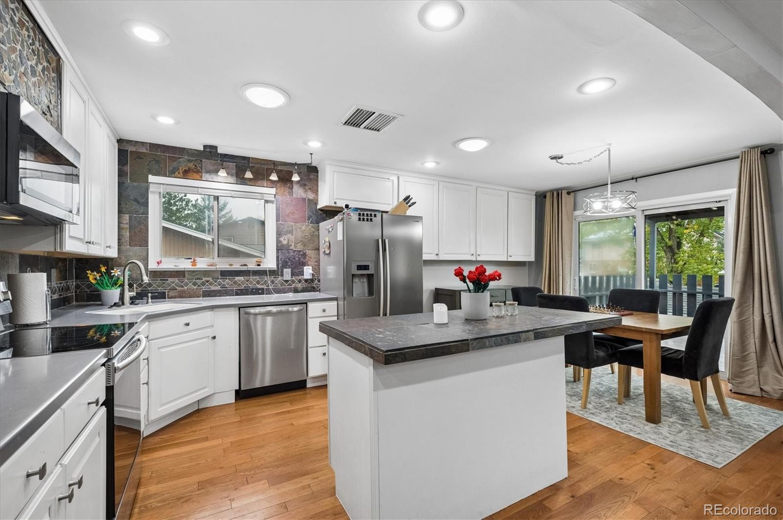 MLS Image #9 for 6241 w arbor avenue,littleton, Colorado