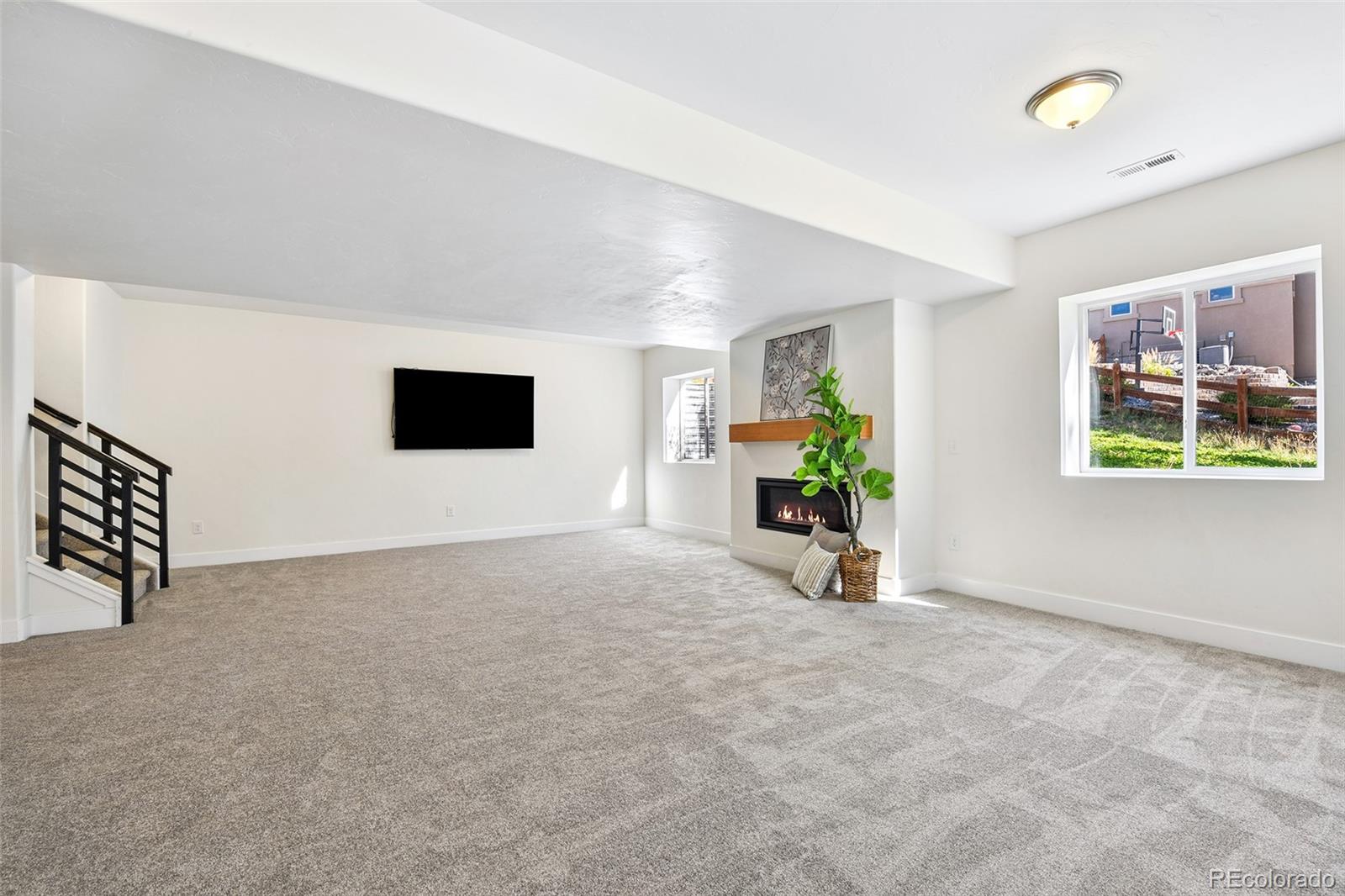 MLS Image #29 for 933  tree bark terrace,monument, Colorado