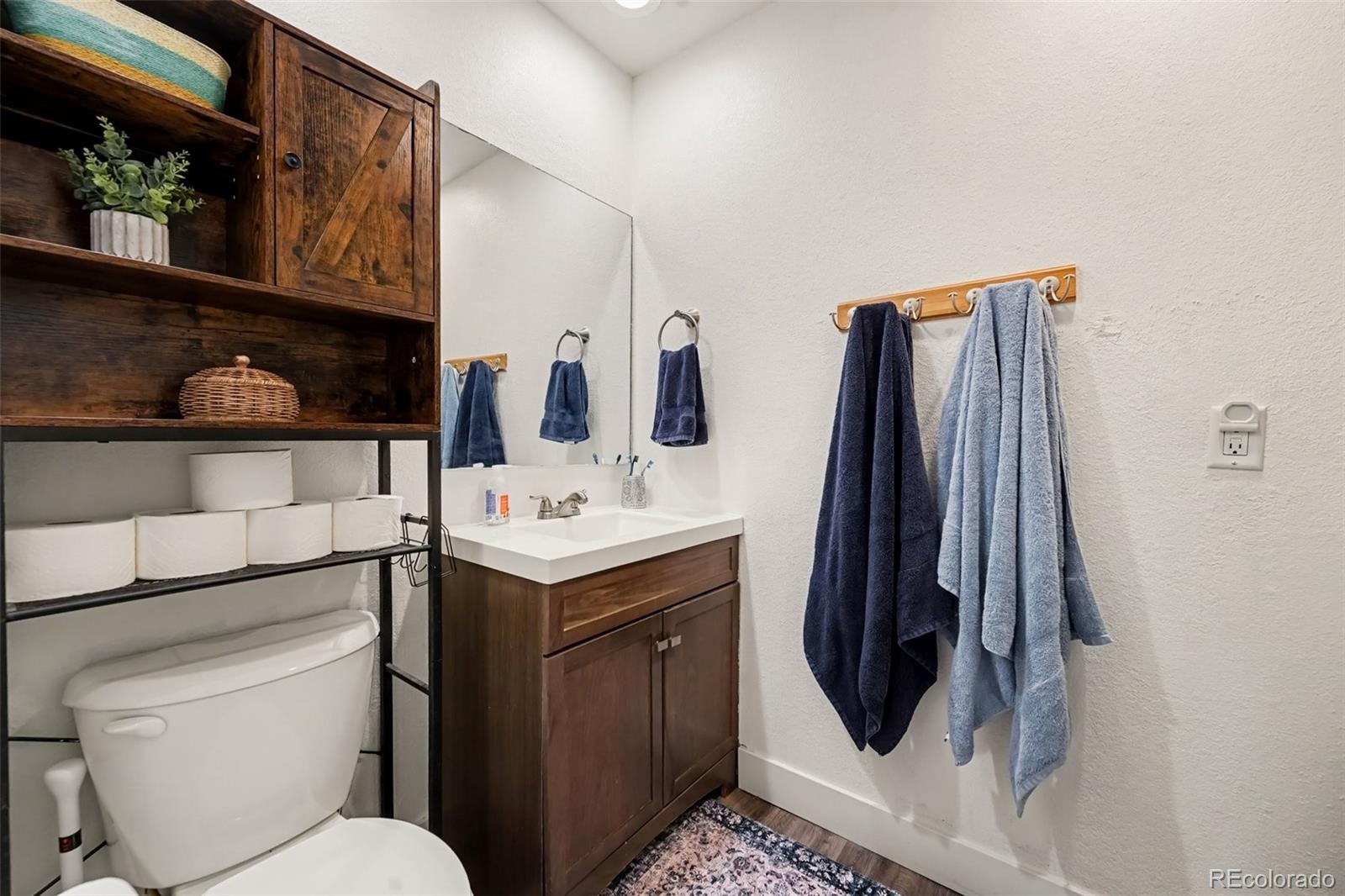 MLS Image #14 for 12569 e bates circle,aurora, Colorado