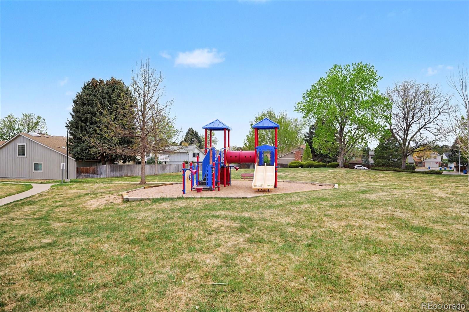 MLS Image #32 for 12569 e bates circle,aurora, Colorado