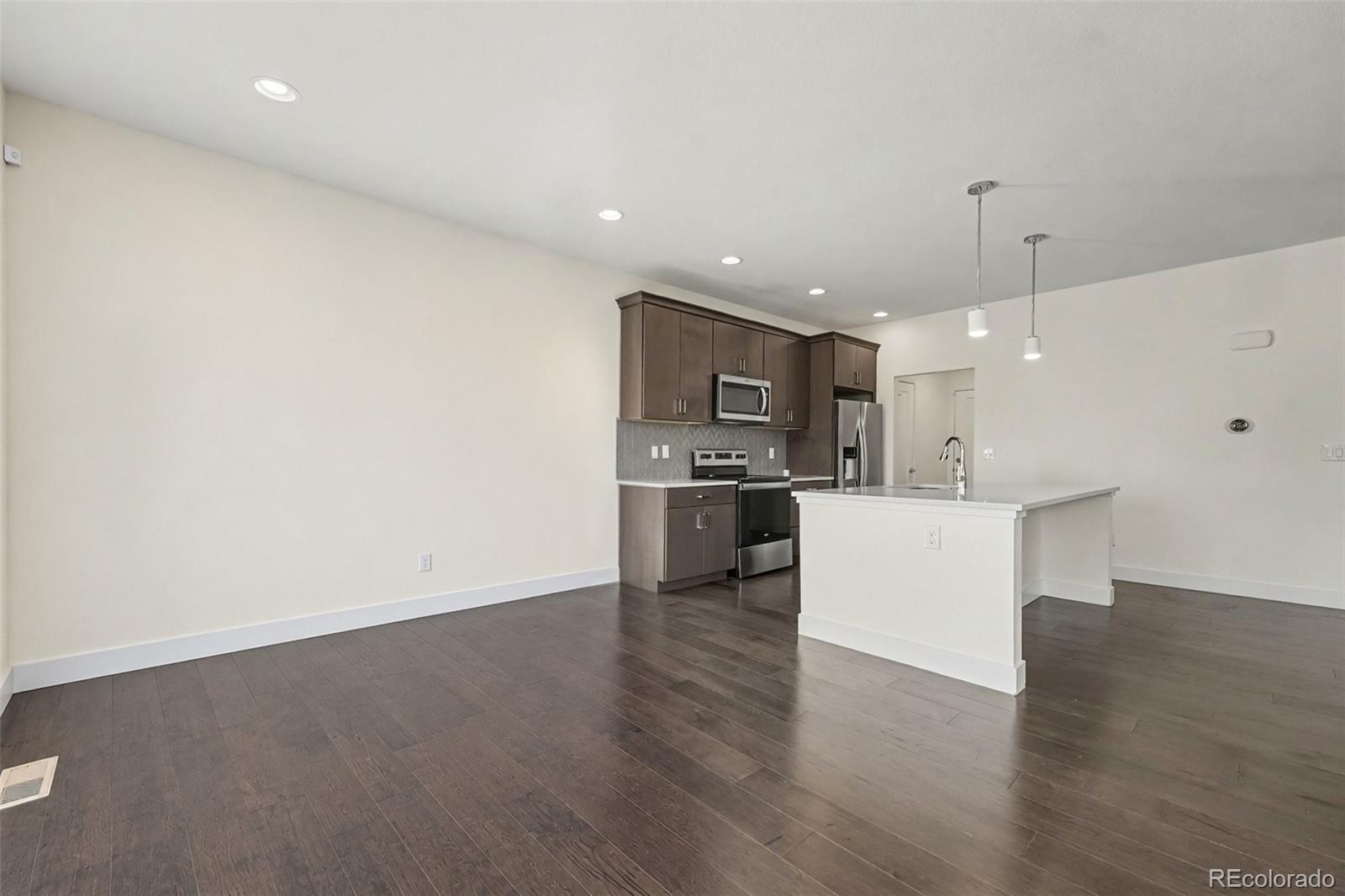 MLS Image #5 for 9681 e idaho place,aurora, Colorado