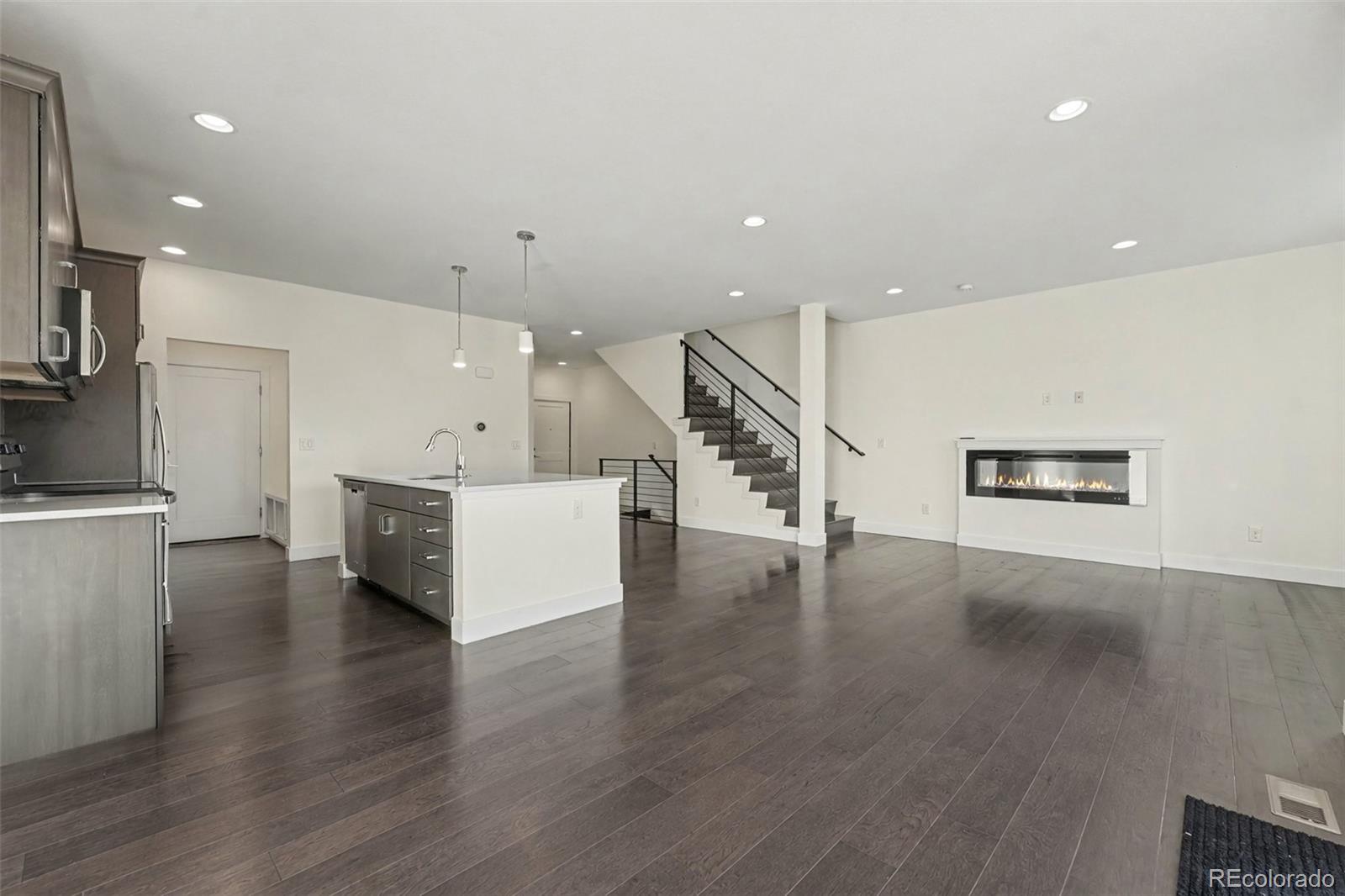 MLS Image #6 for 9681 e idaho place,aurora, Colorado