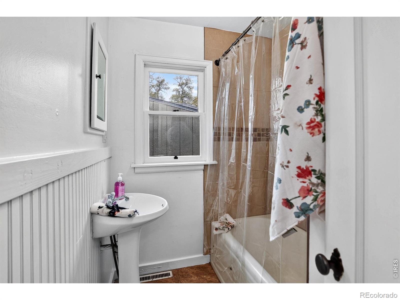 MLS Image #17 for 652  lake avenue,berthoud, Colorado