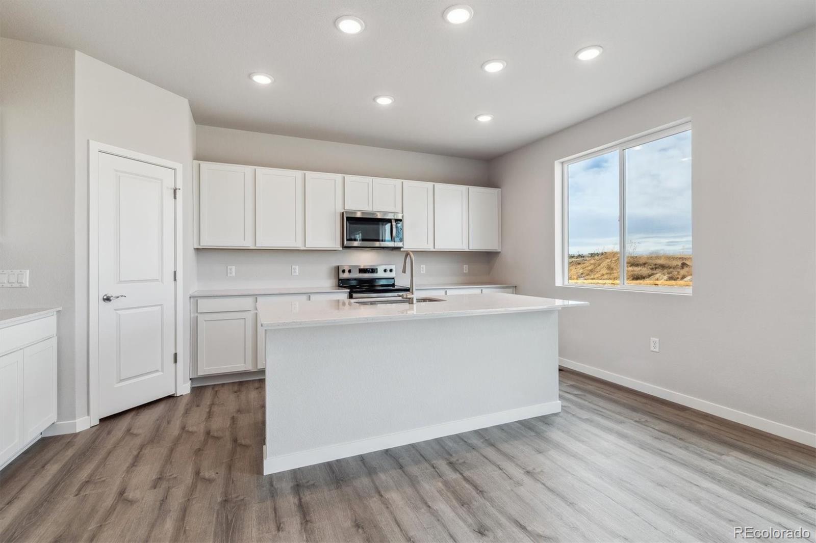 MLS Image #14 for 4352  kingsbarns drive,elizabeth, Colorado