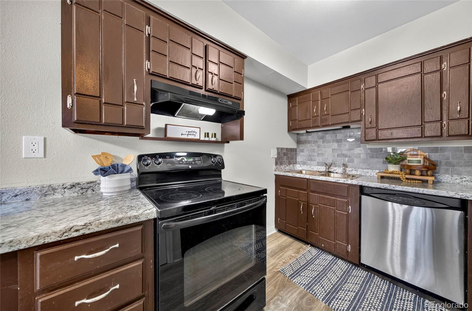 MLS Image #13 for 1103  willow bend circle,colorado springs, Colorado