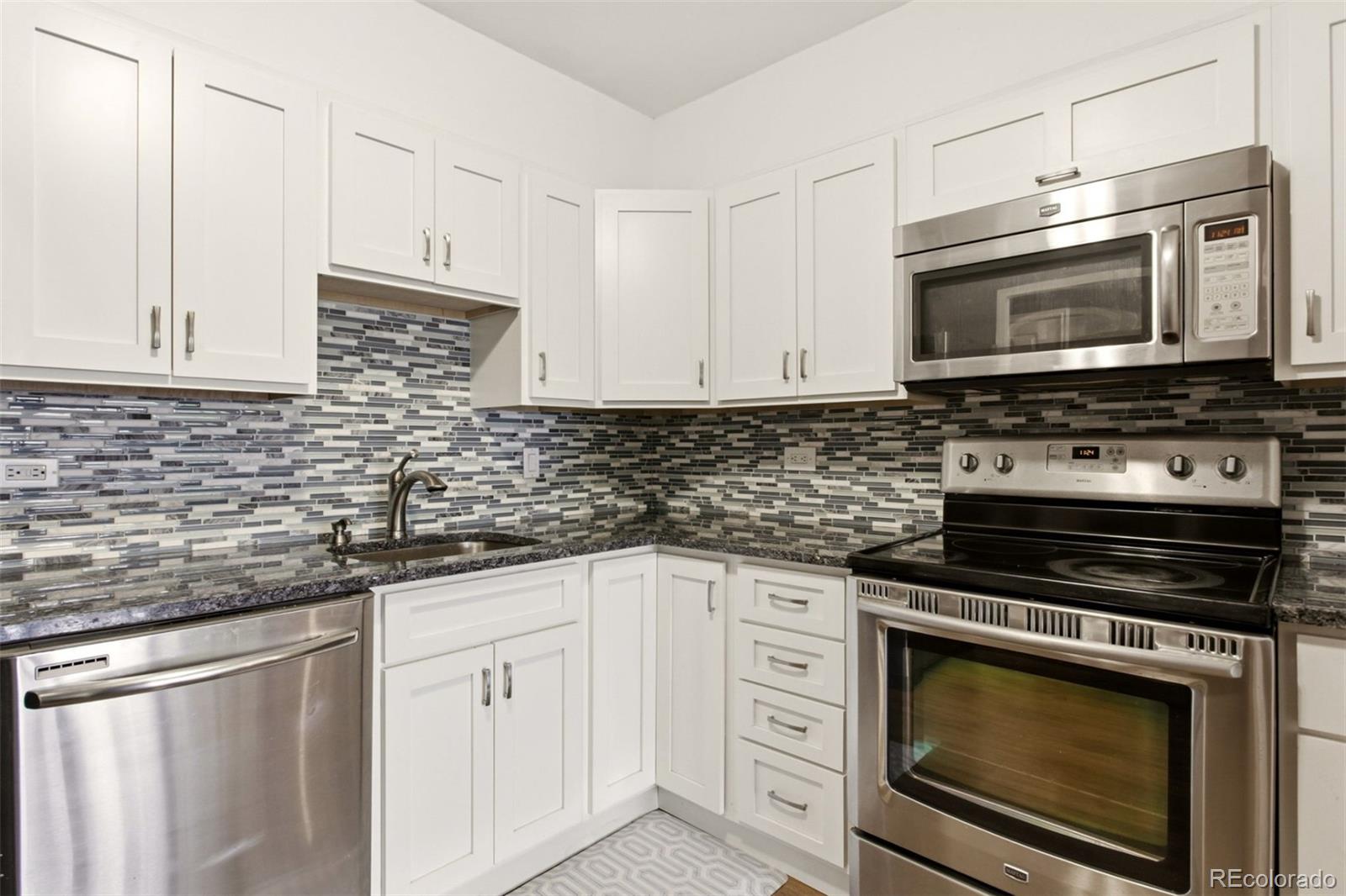 MLS Image #13 for 669 n washington street 303,denver, Colorado