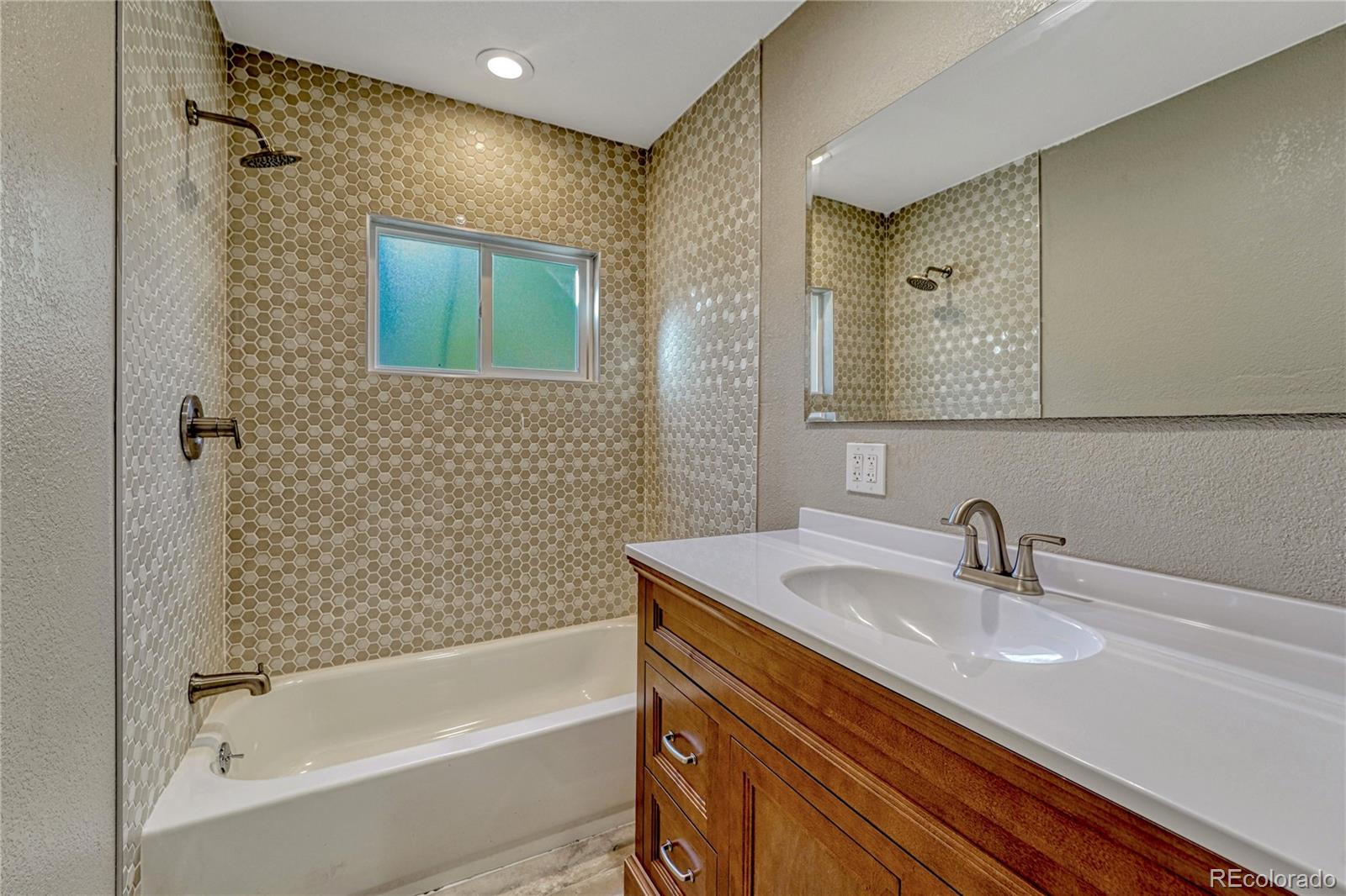 MLS Image #10 for 5081  lincoln street,denver, Colorado