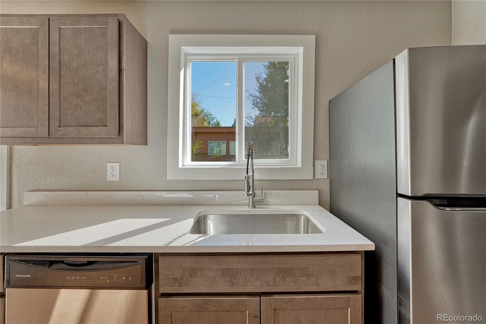 MLS Image #19 for 5081  lincoln street,denver, Colorado