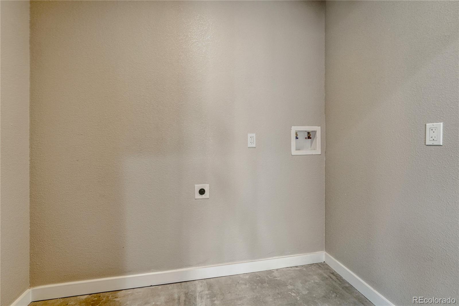 MLS Image #21 for 5081  lincoln street,denver, Colorado