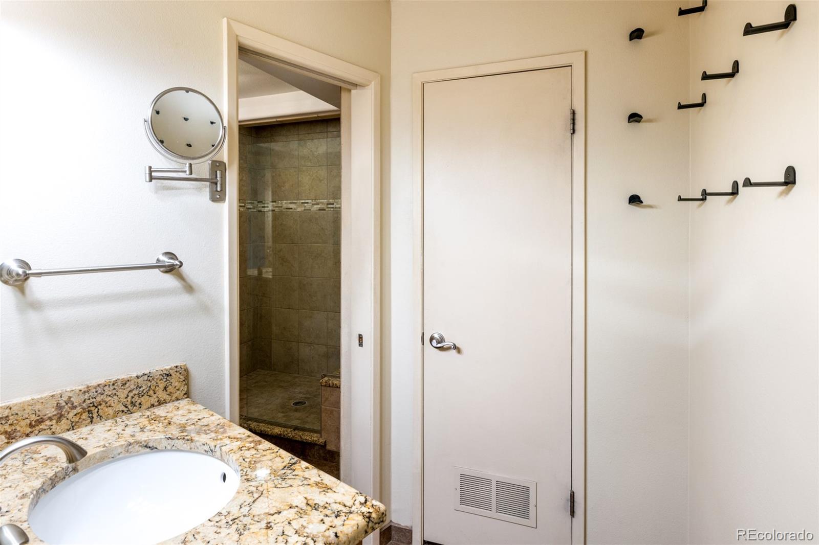 MLS Image #10 for 689 s zinnia court,lakewood, Colorado