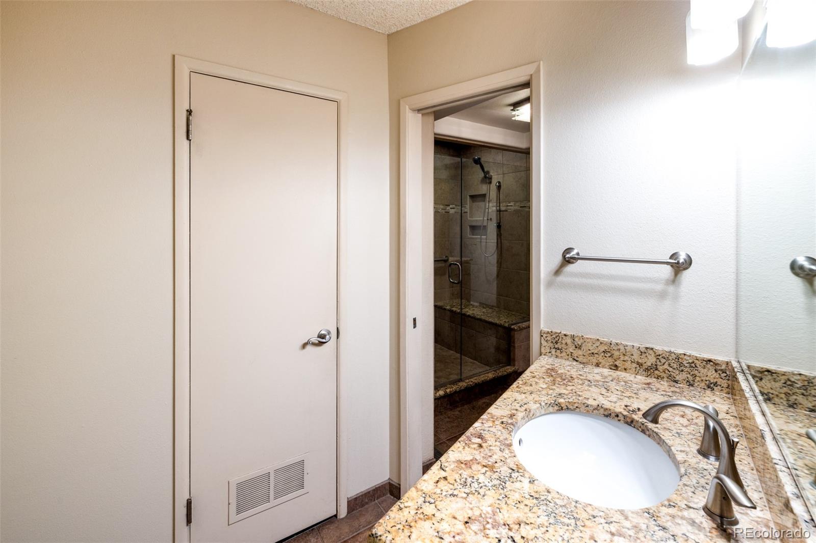 MLS Image #12 for 689 s zinnia court,lakewood, Colorado
