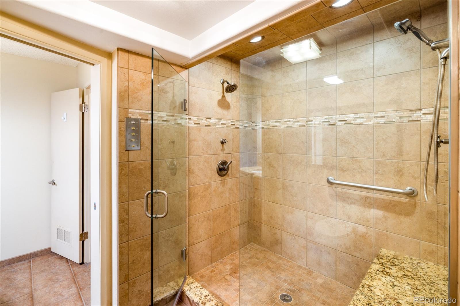 MLS Image #15 for 689 s zinnia court,lakewood, Colorado