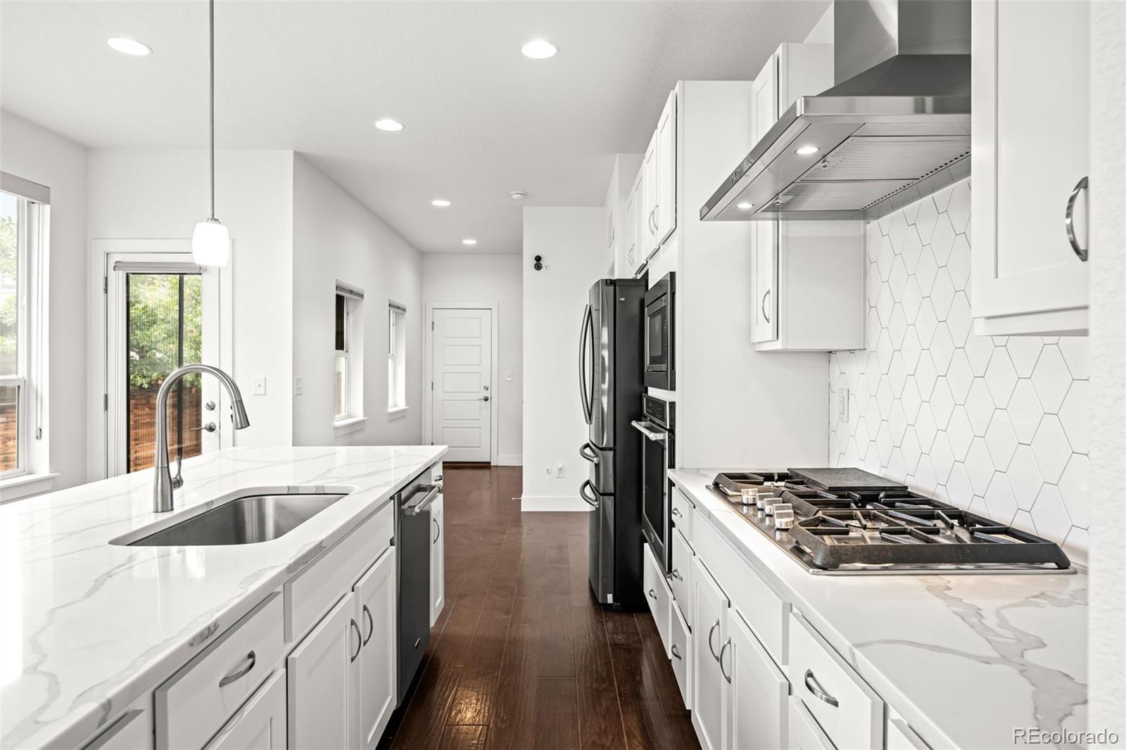 MLS Image #13 for 5820  boston street,denver, Colorado