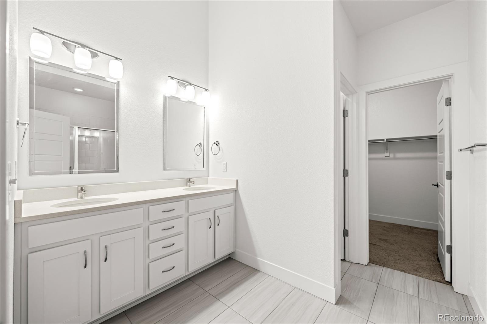 MLS Image #20 for 5820  boston street,denver, Colorado