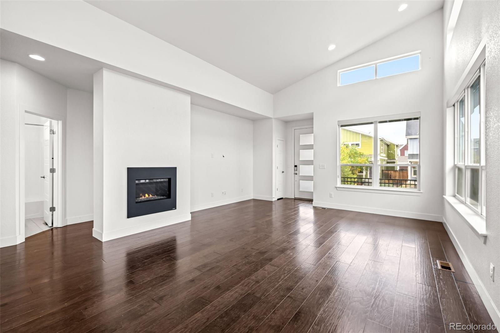 MLS Image #8 for 5820  boston street,denver, Colorado