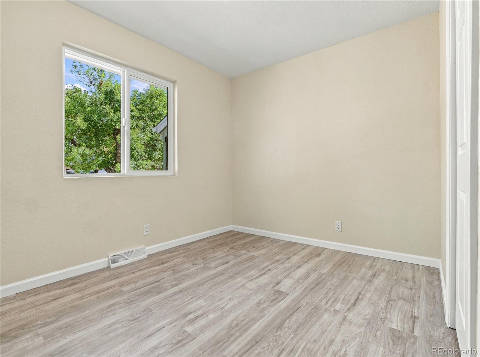 MLS Image #14 for 1221  norfolk street,aurora, Colorado