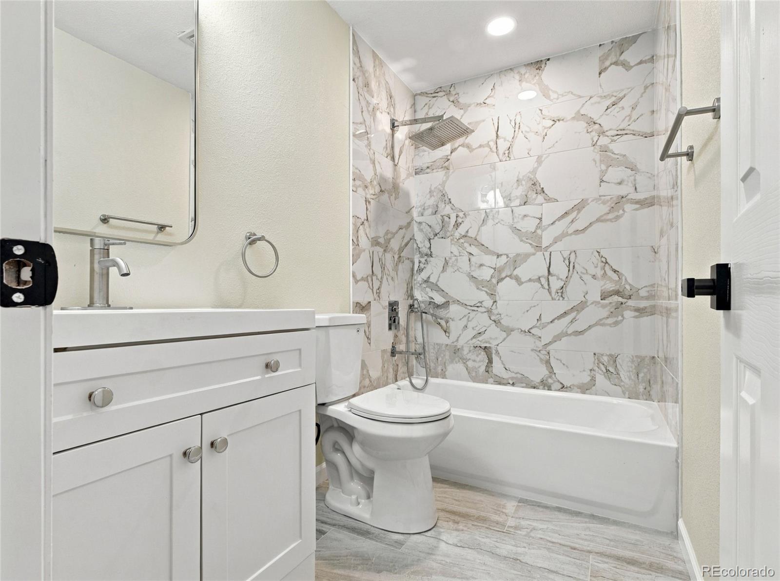 MLS Image #16 for 1221  norfolk street,aurora, Colorado