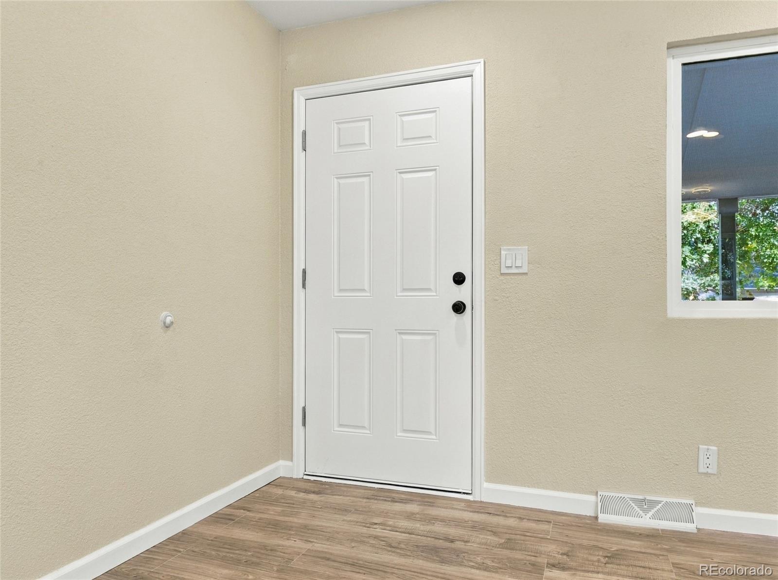 MLS Image #2 for 1221  norfolk street,aurora, Colorado