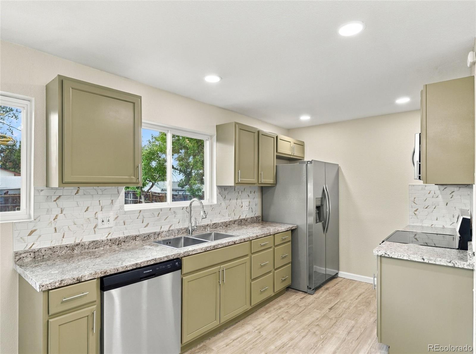 MLS Image #5 for 1221  norfolk street,aurora, Colorado