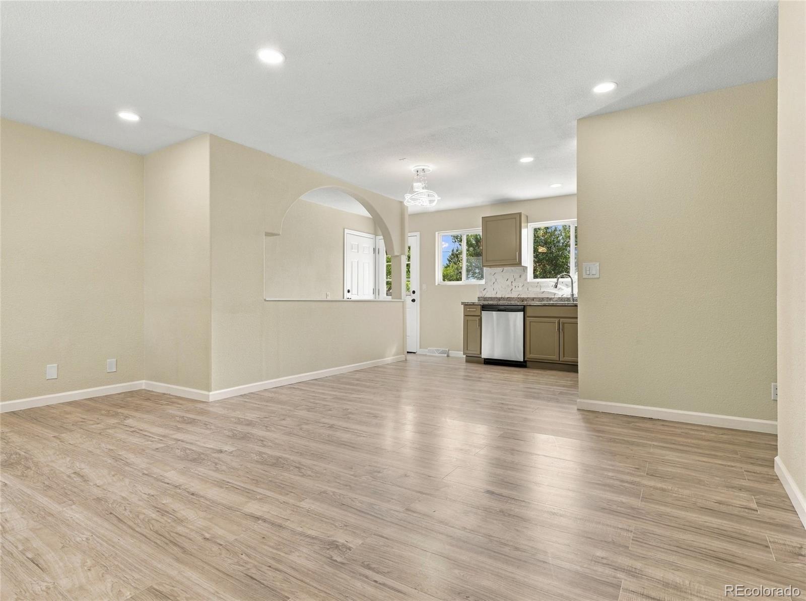 MLS Image #8 for 1221  norfolk street,aurora, Colorado