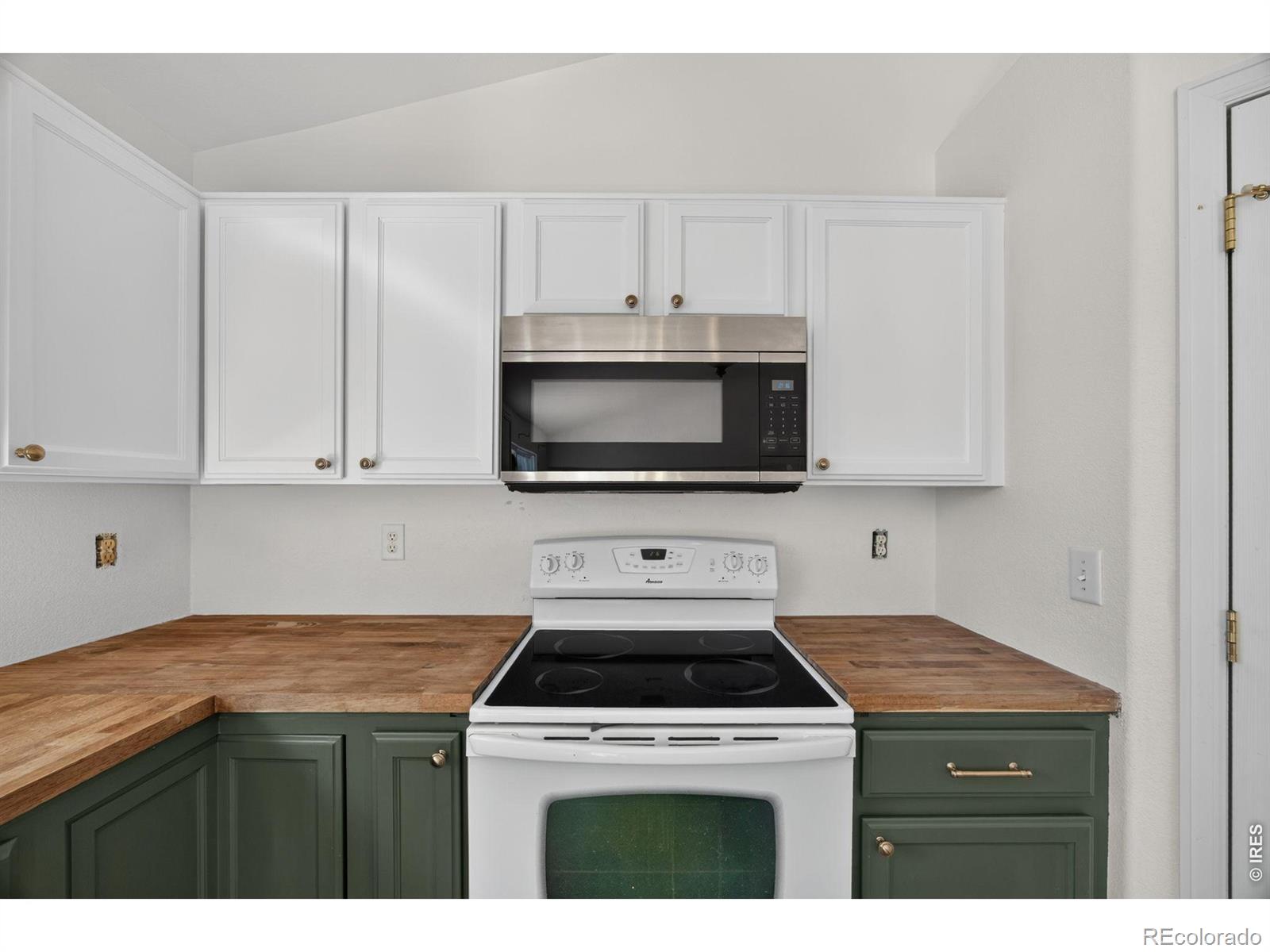 MLS Image #14 for 421  iron street,lochbuie, Colorado