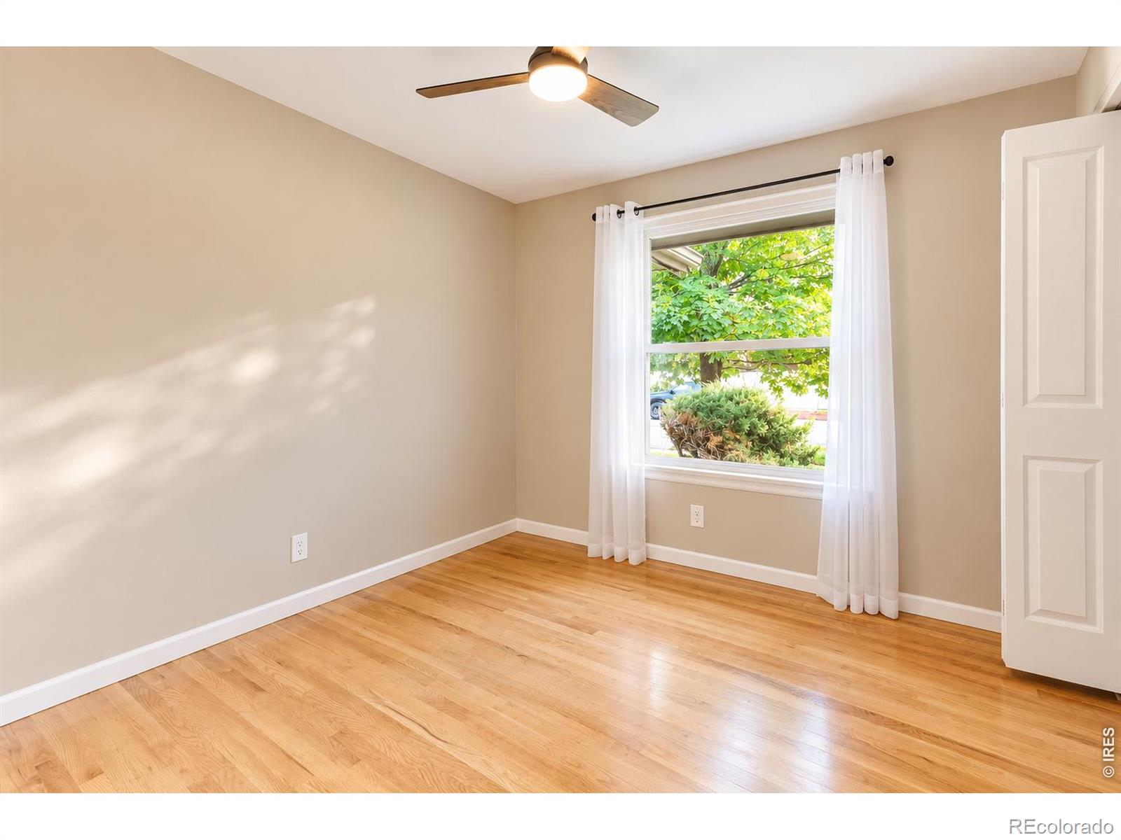 MLS Image #10 for 1431 s magnolia way,denver, Colorado