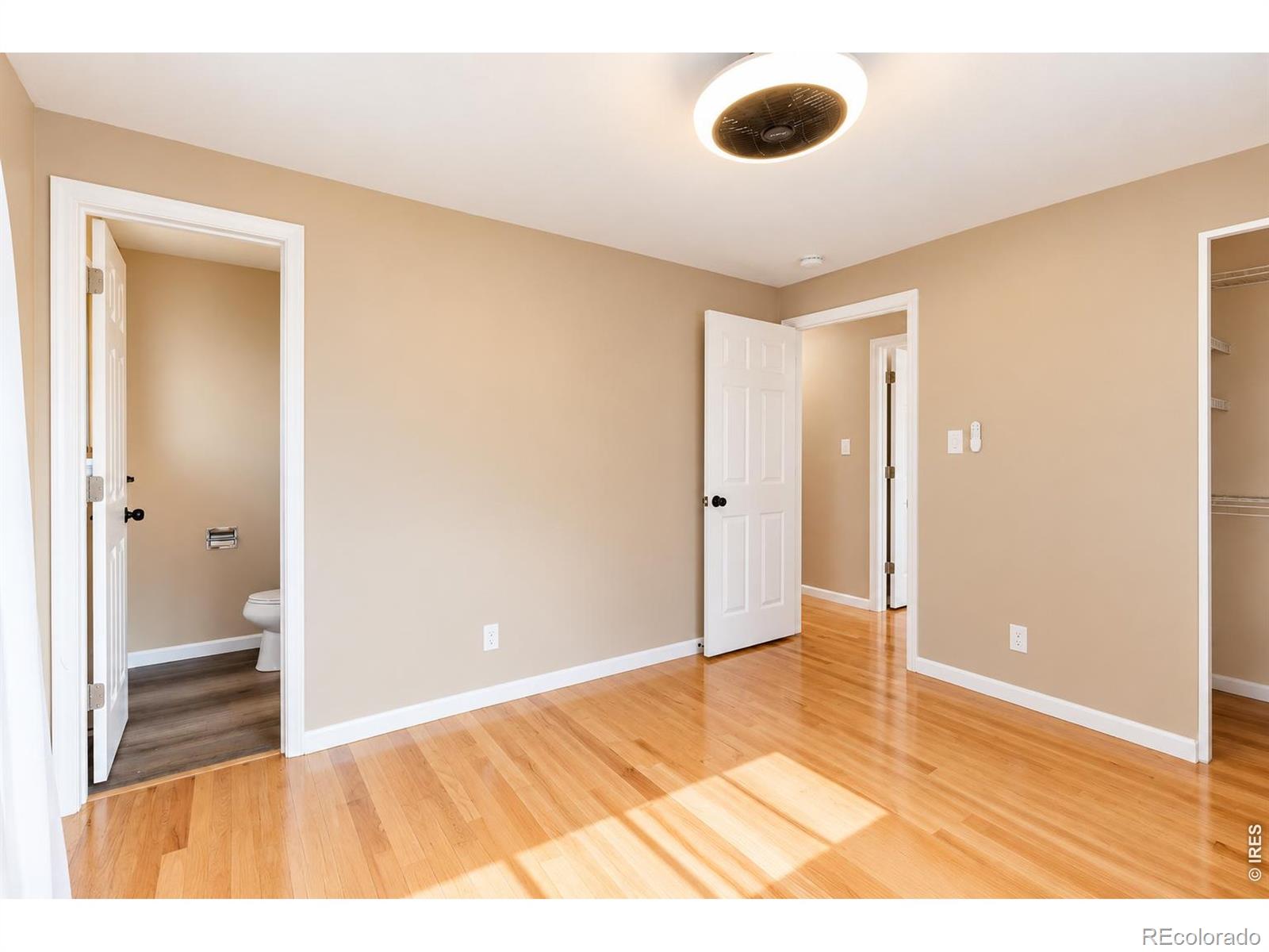 MLS Image #11 for 1431 s magnolia way,denver, Colorado